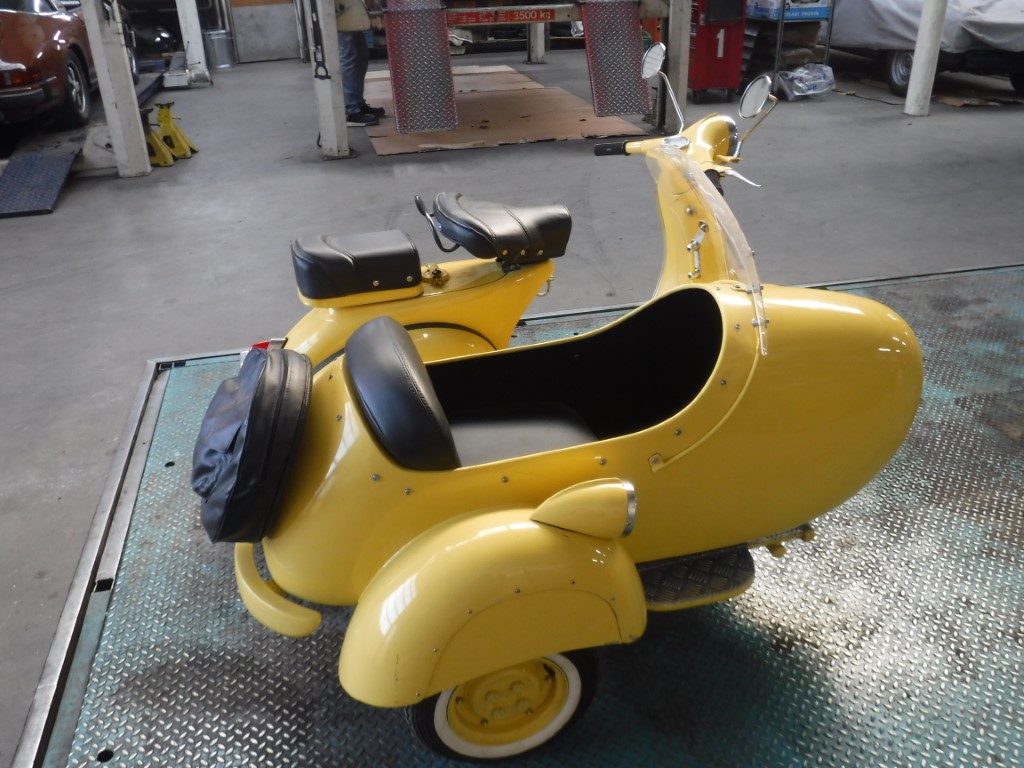 Vespa / Sidecar150CC sidecar Joop Stolze Classic Cars