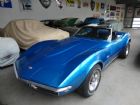 chevrolet-corvette-69-blue