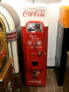 coca-cola-vending-machine-v44-and-w64